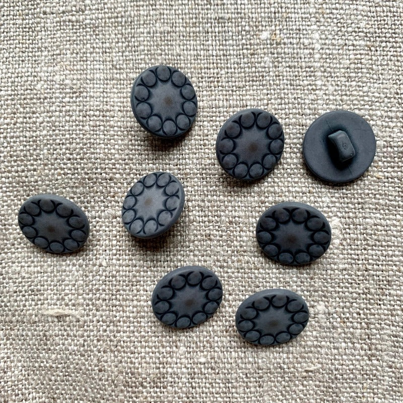 Dotted grey circle buttons