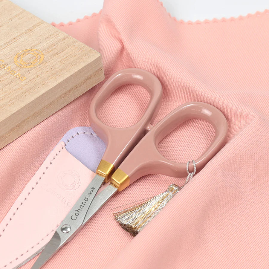 Cohana Scissors with Gold Lacquer