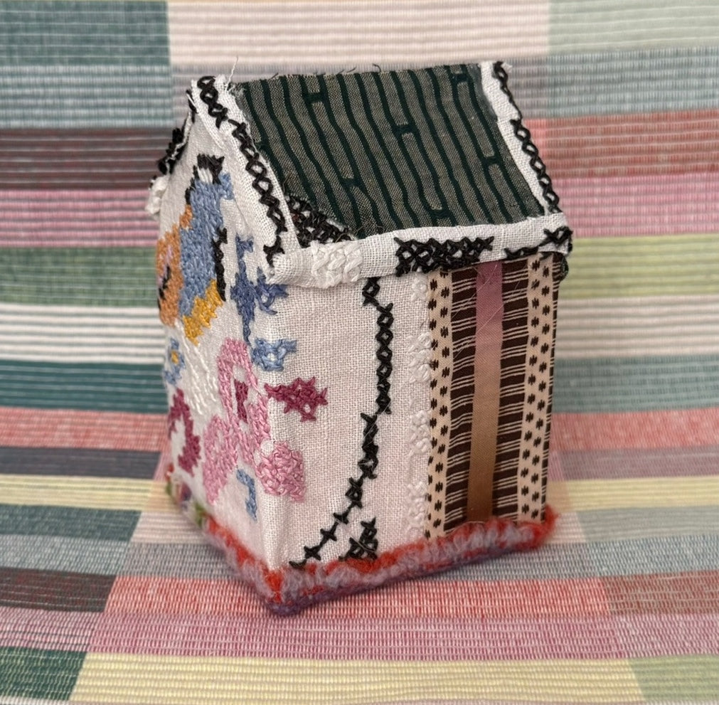 Vintage Quilt Houses - Anne Kelly