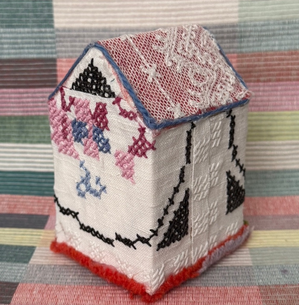 Vintage Quilt Houses - Anne Kelly