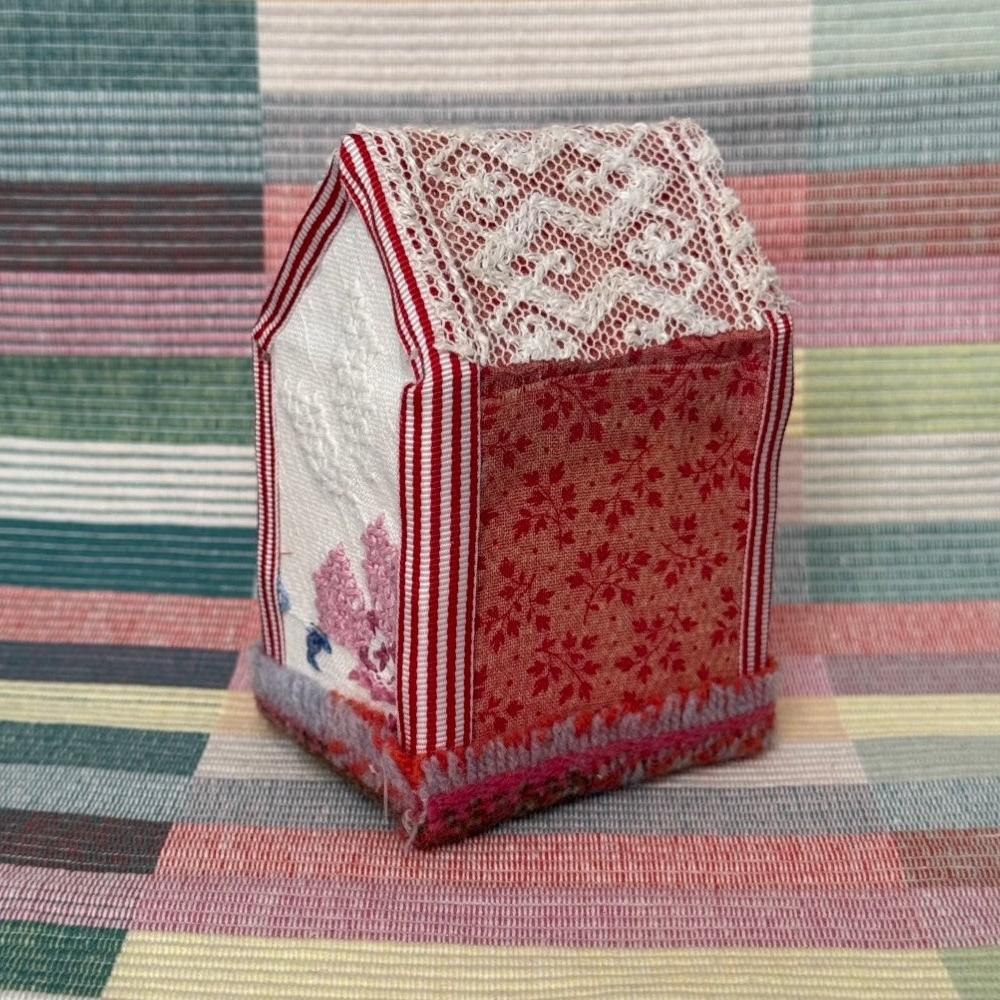 Vintage Quilt Houses - Anne Kelly