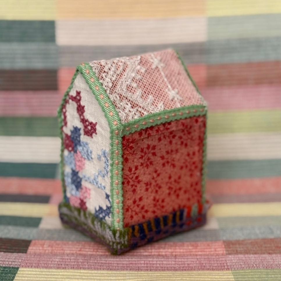 Vintage Quilt Houses - Anne Kelly