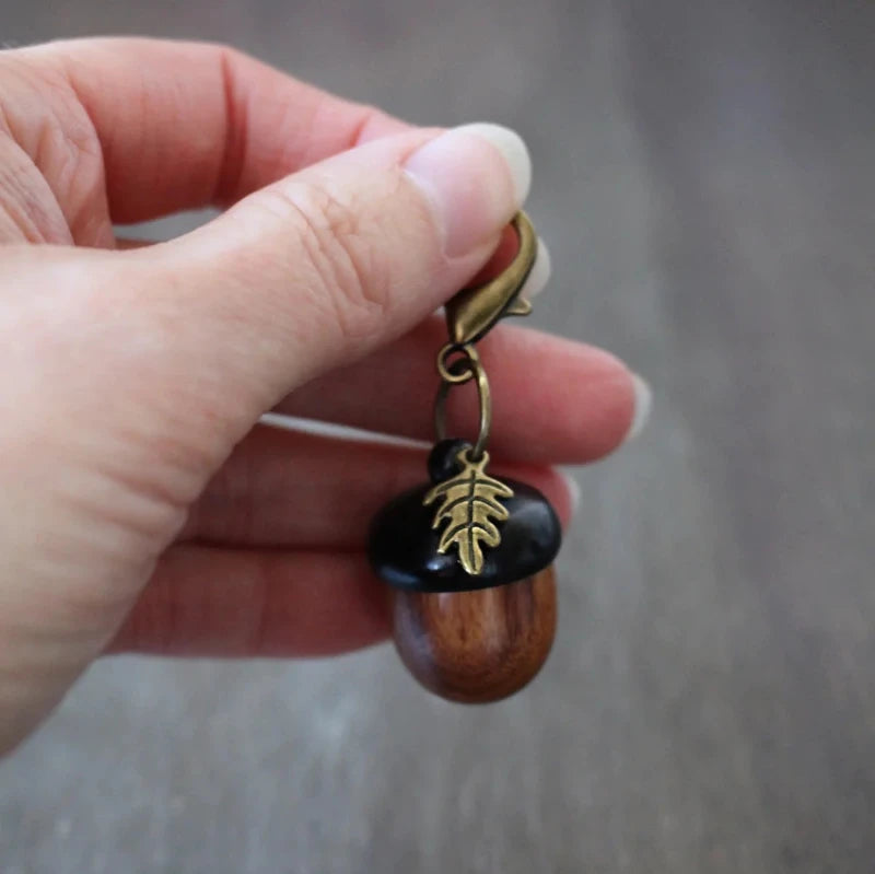 Little Acorn Stitch Marker Case