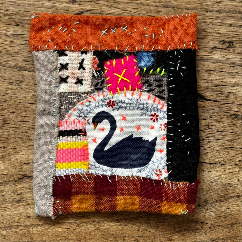 Aitor Saraiba - Mini Quilt Swan