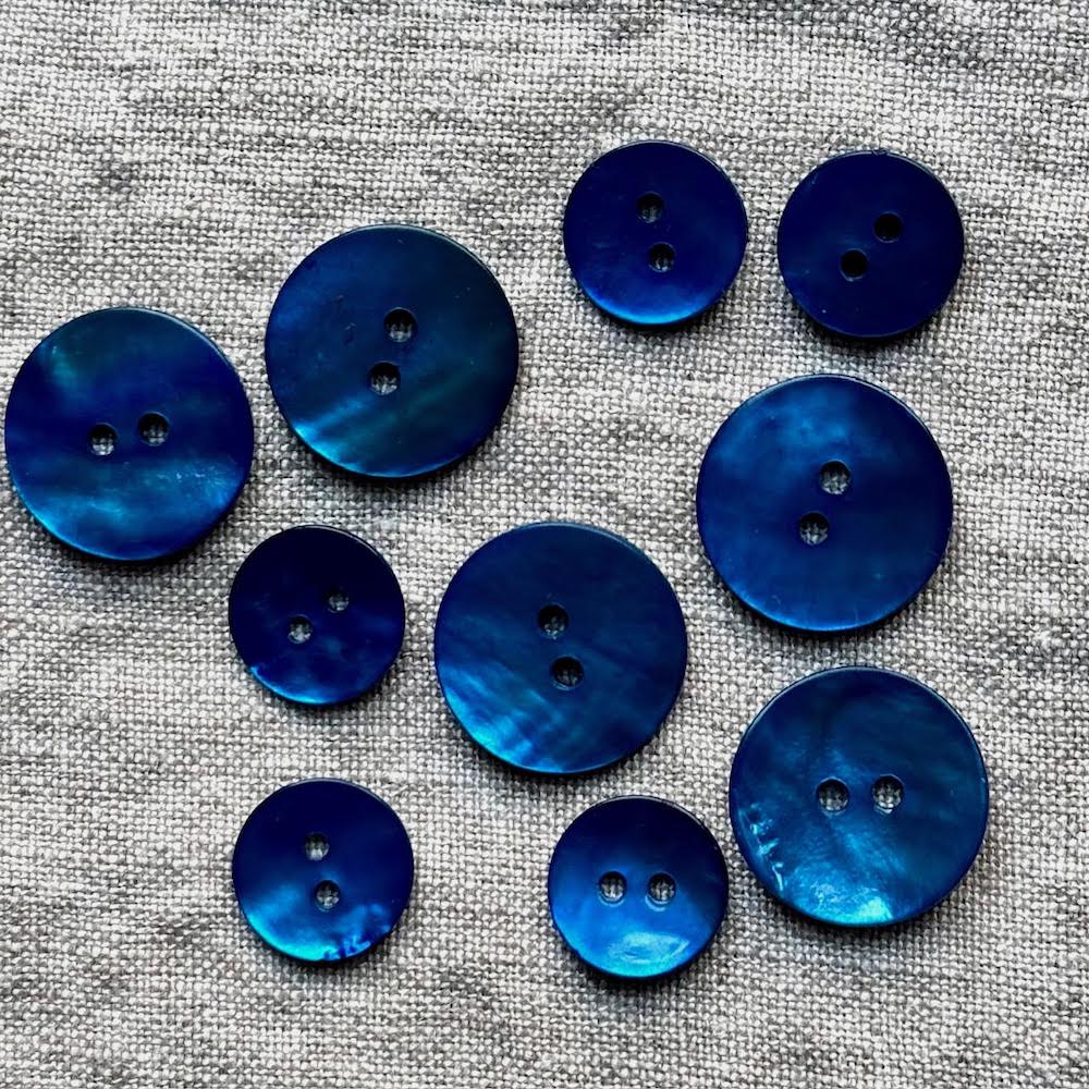 Coloured Shell Button