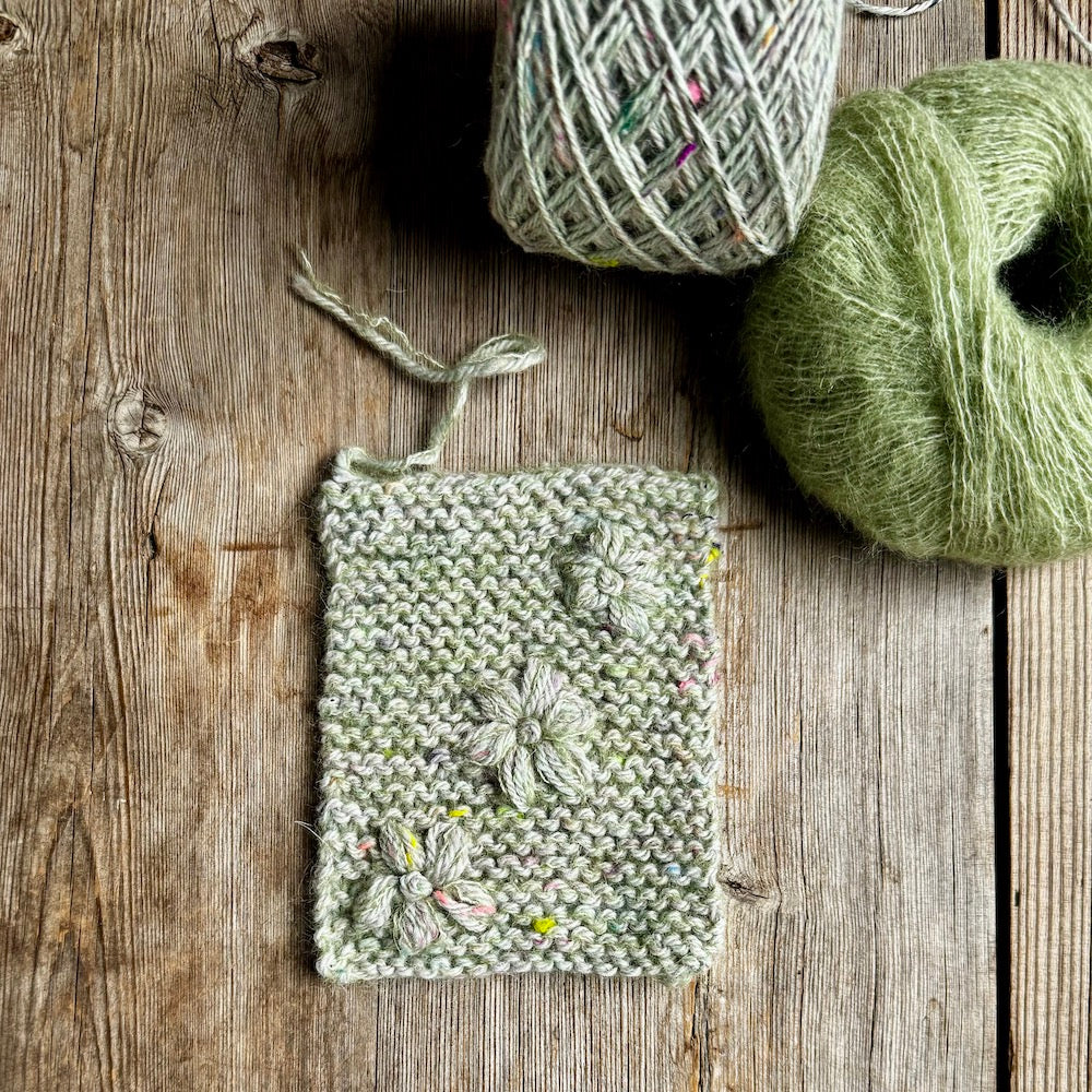 Loop- Embroidered Sophie Kit