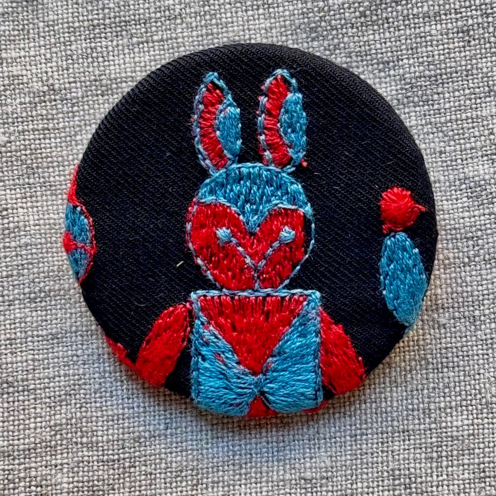 Minä Perhonen Circle Brooch (Small)