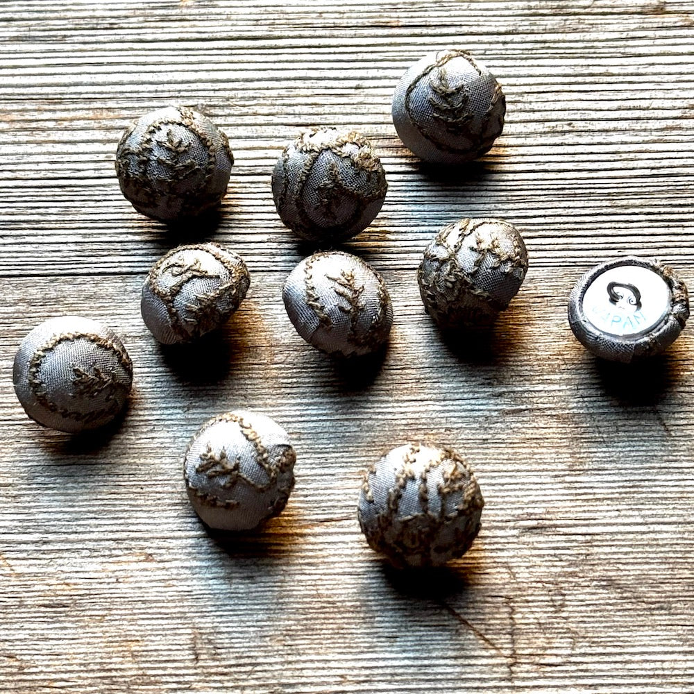 Minä Perhonen Fabric Buttons (10-14mm)