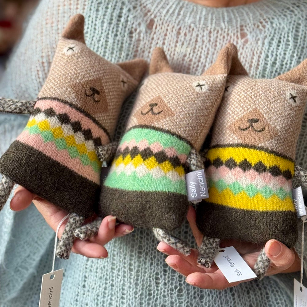 Sally Nencini - Diamond Dogs