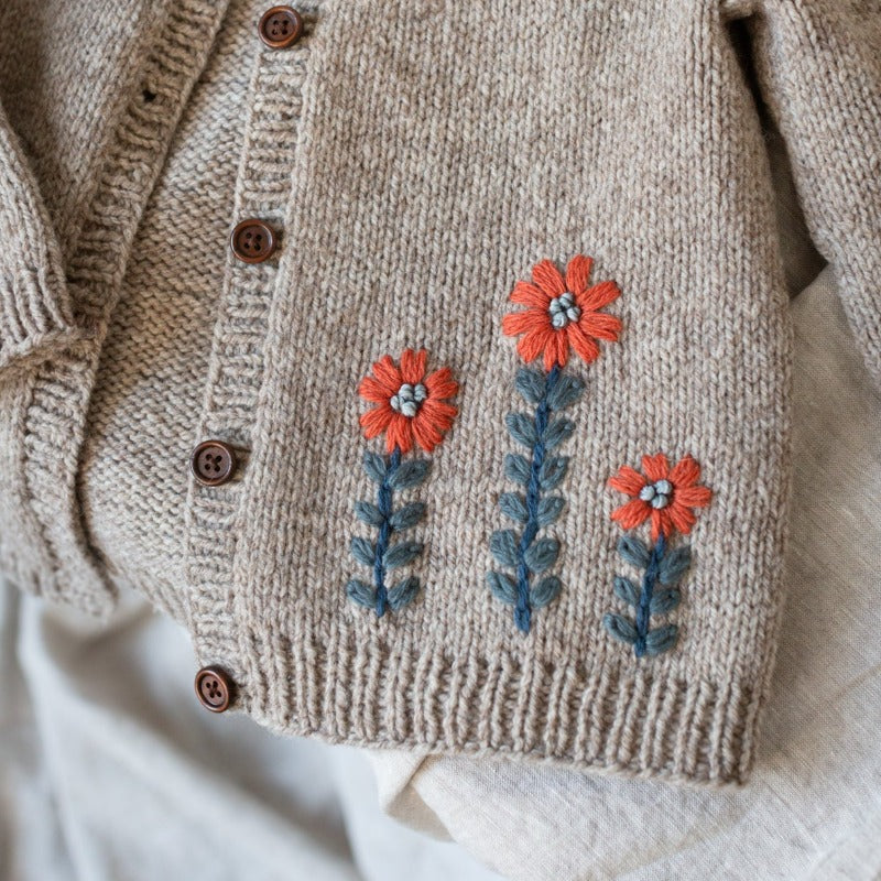 Embroidery on Knits - Judit Gummlich