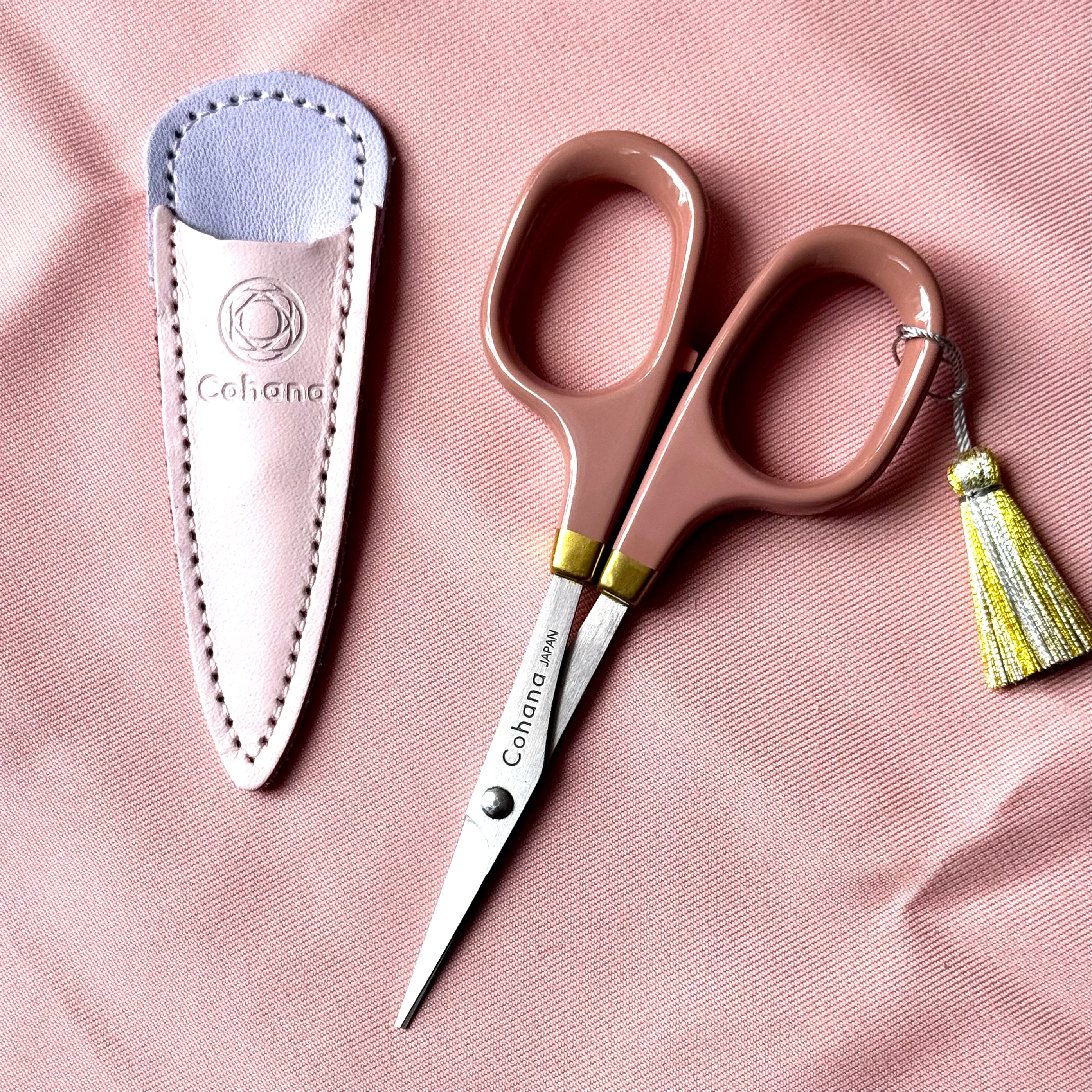 Cohana Scissors with Gold Lacquer