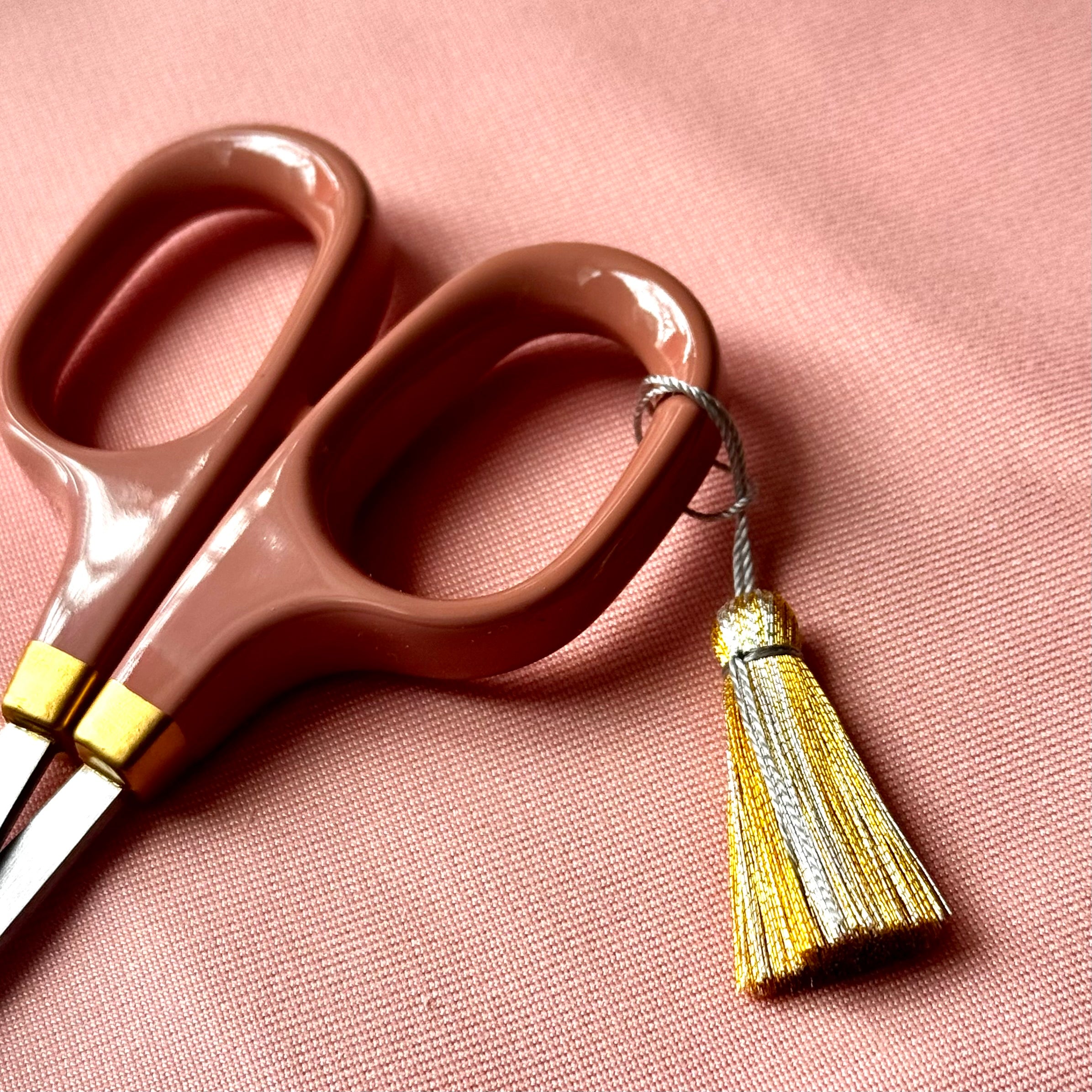 Cohana Scissors with Gold Lacquer