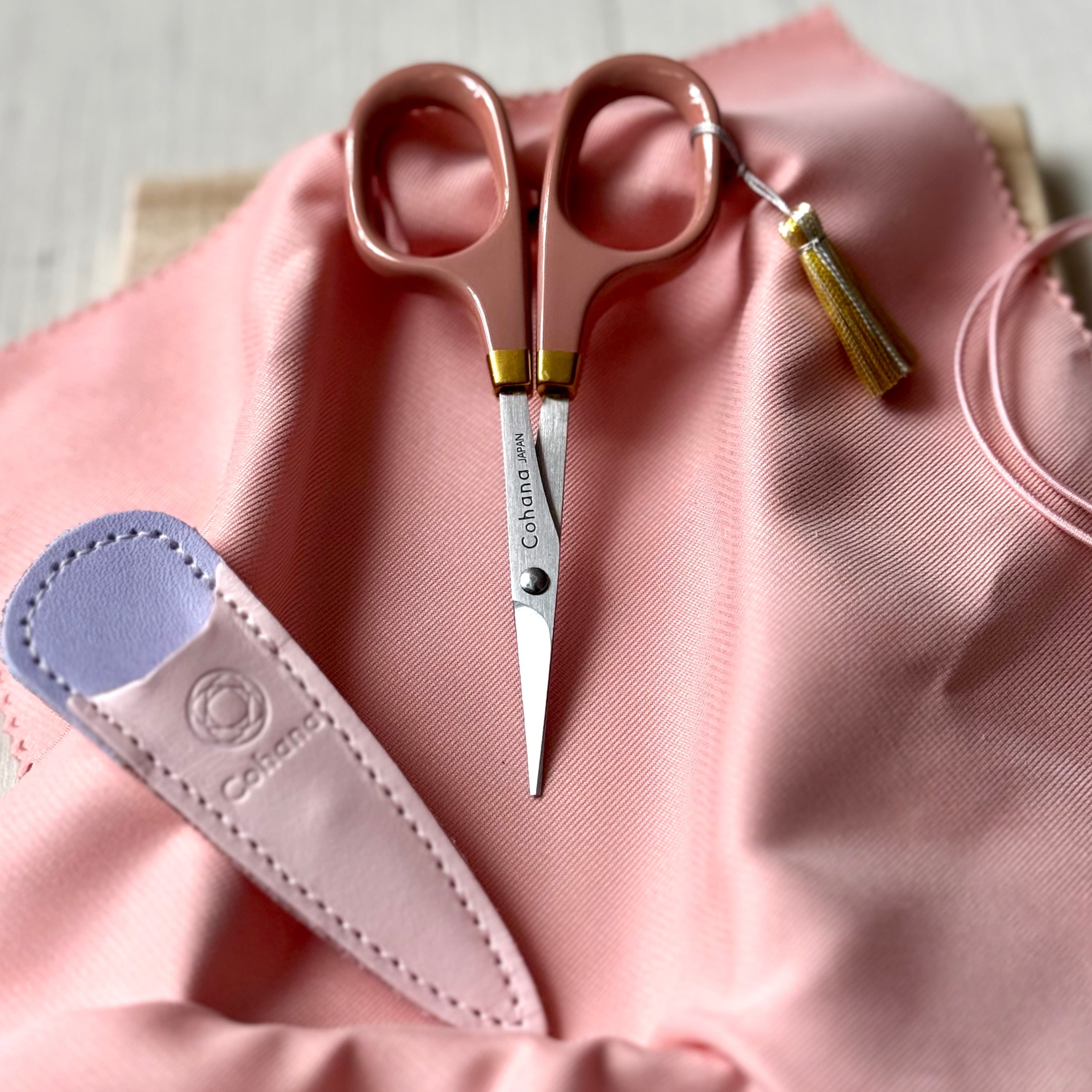 Cohana Scissors with Gold Lacquer