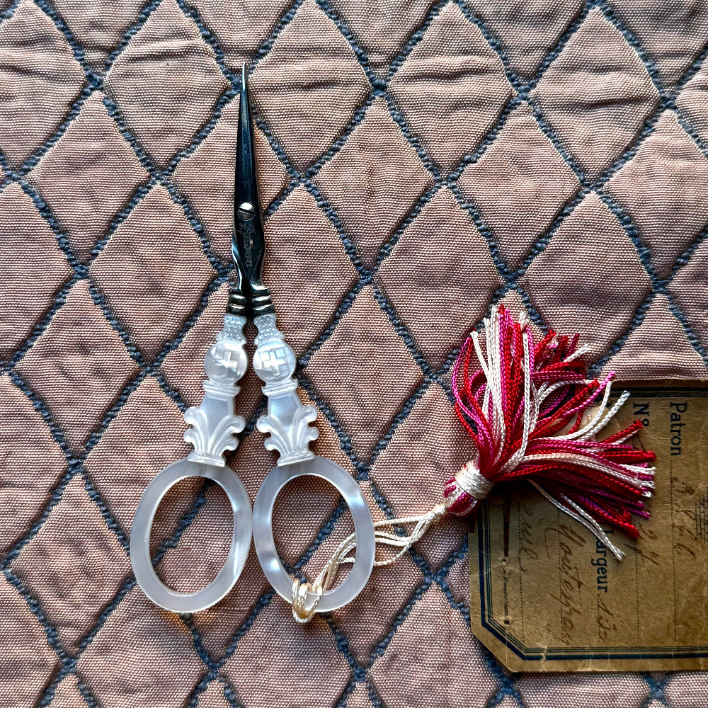 Sajou Scissors - Mother of Pearl Flower Scissors