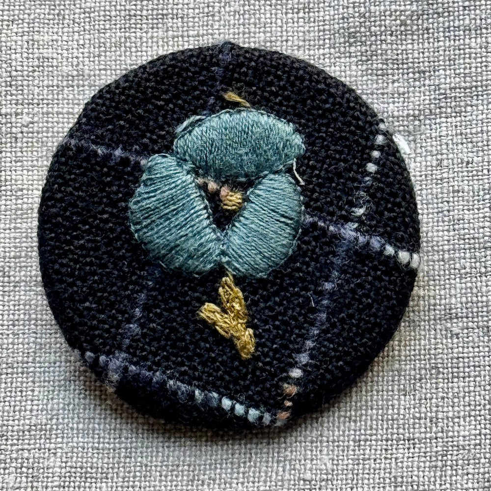 Minä Perhonen Circle Brooch (Small)