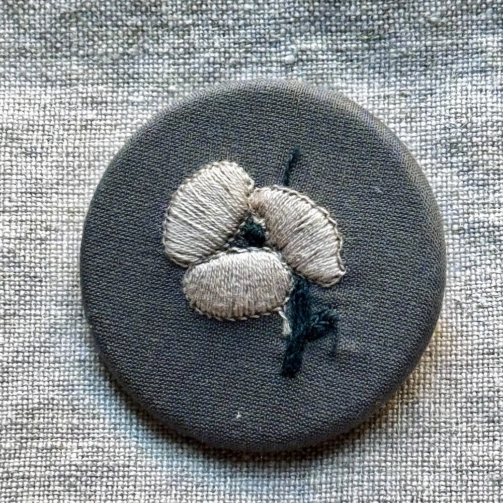 Minä Perhonen Circle Brooch (Small)