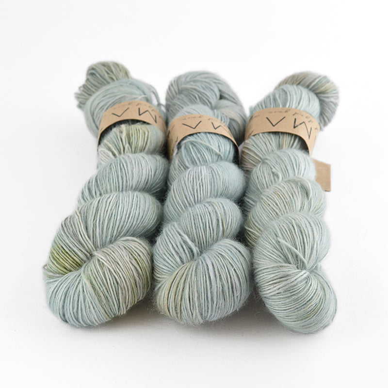 Yama Yarn - Merino Linen Singles