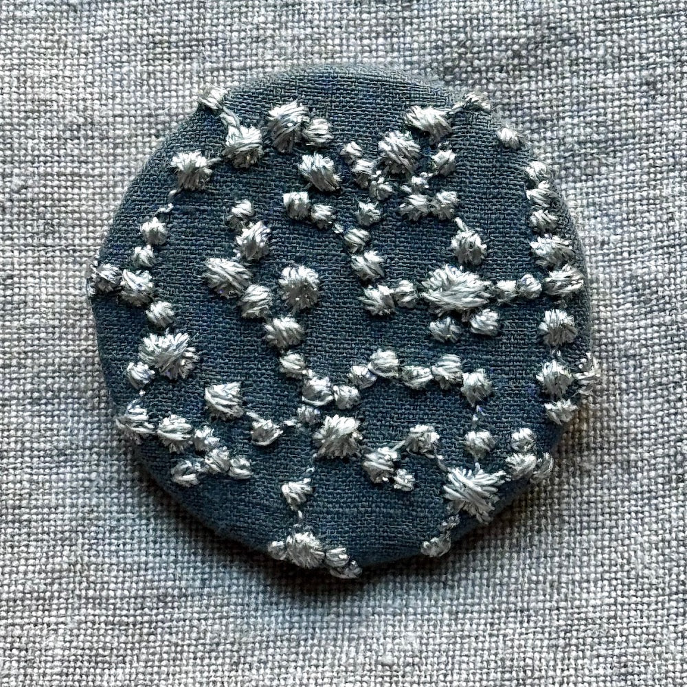 Minä Perhonen Circle Brooch (Small)