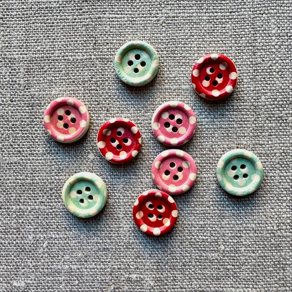 Polka Dot Button — Loop Knitting