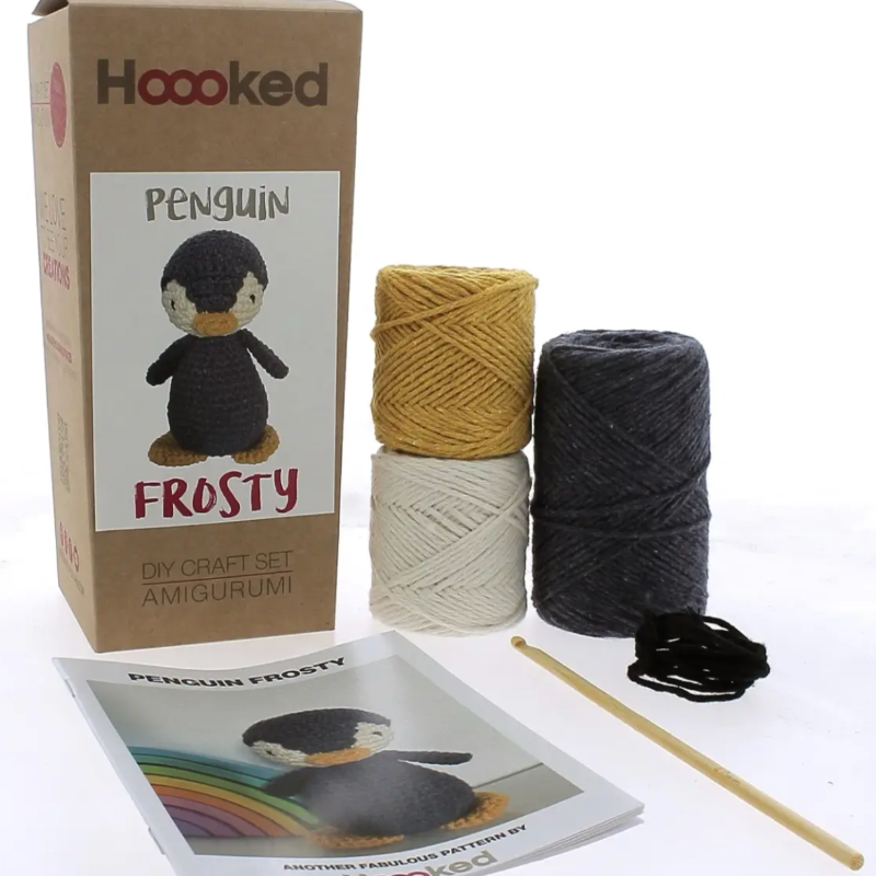 Hoooked Frosty Penguin Kit
