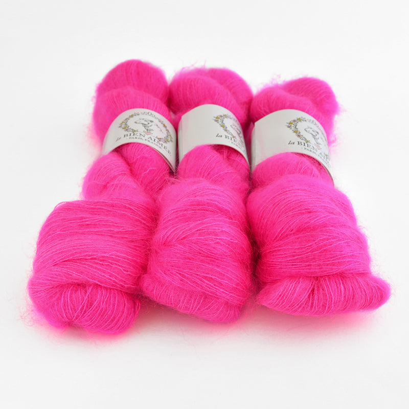 17 brins doux MOHAIR/COTON/RAYONNE 36 POUCES RCINCH lacé à la main 17 brins doux MOHAIR/COTON/RAYONNE 36 POUCES RCINCH lacé à la main