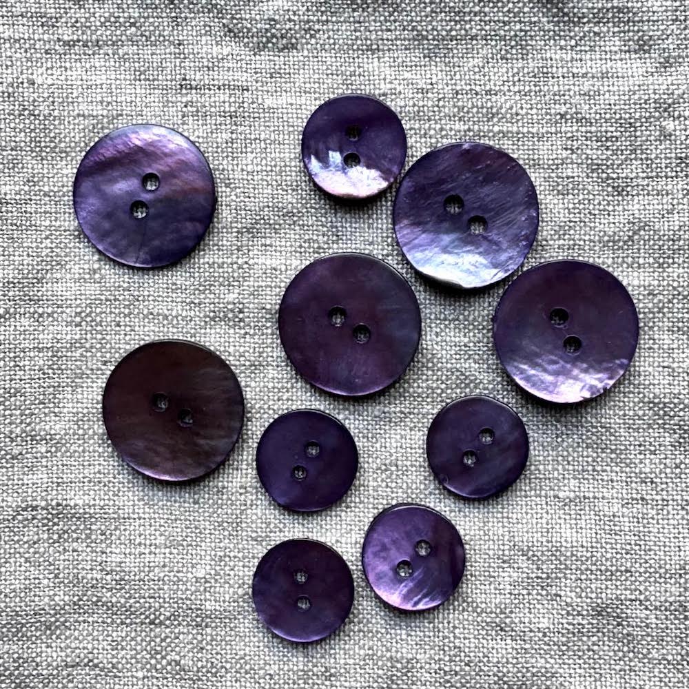 Coloured Shell Button