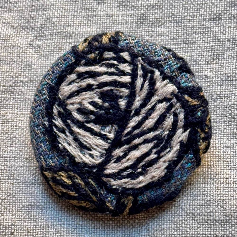 Minä Perhonen Circle Brooch (Small)