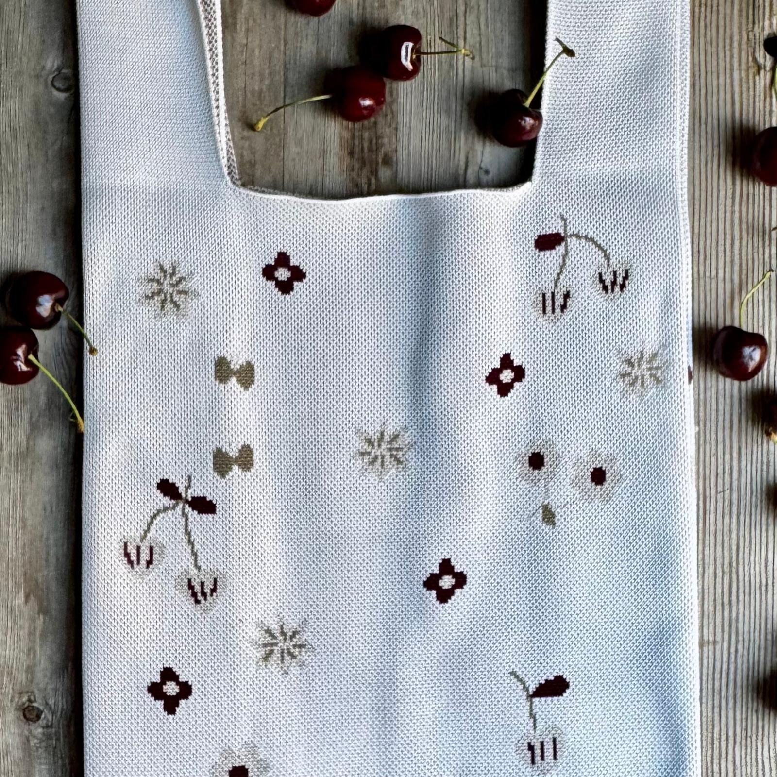 Aiko Fukawa -  Knit Cherry Kitty Bag