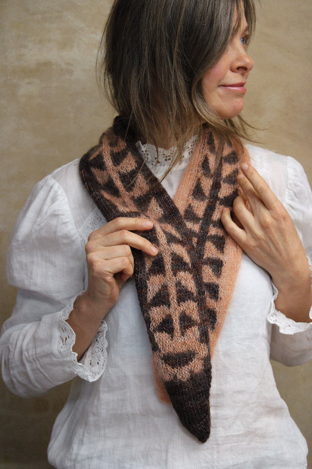 Yama Yarn - Two of Daisies Lil' Scarflette Kit