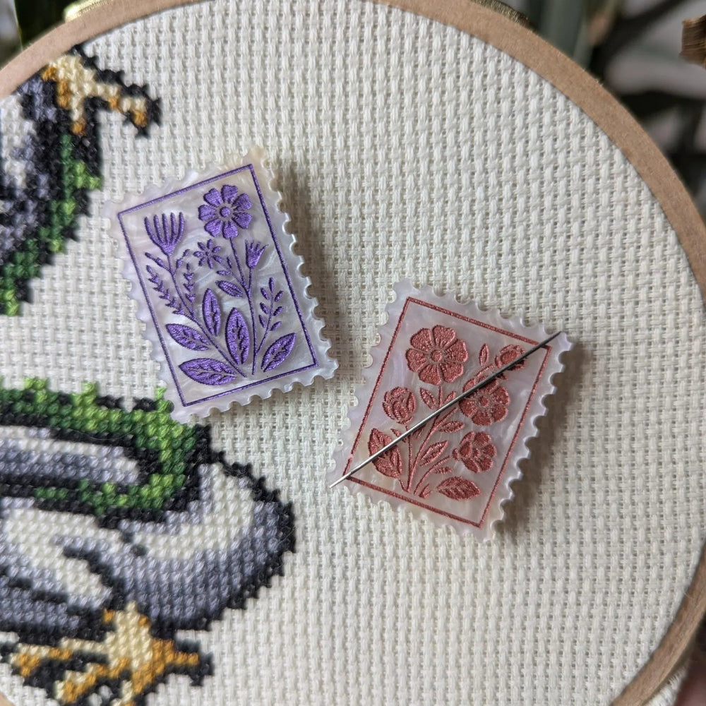 Vintage Floral Stamp Needle Minder