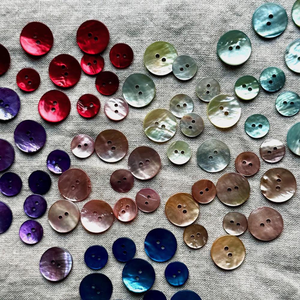 Coloured Shell Button