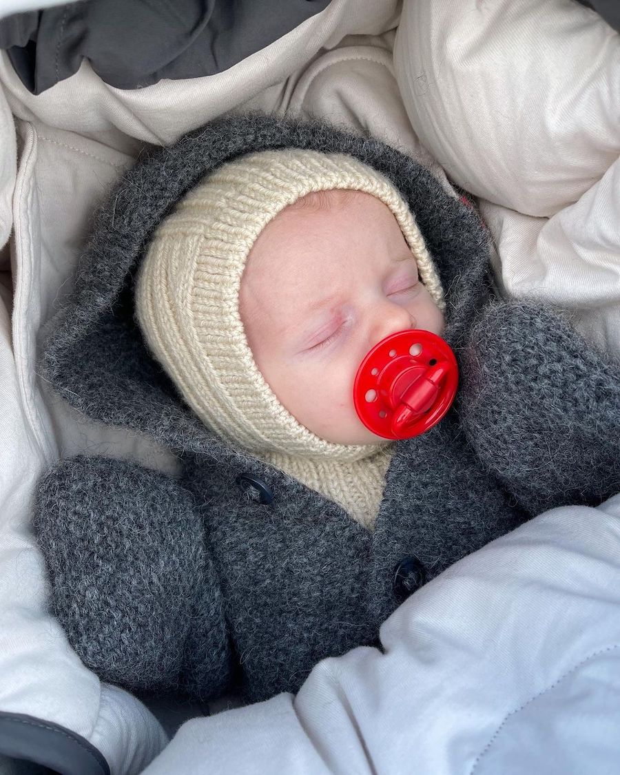 PetiteKnit - Selma's Sleep Suit