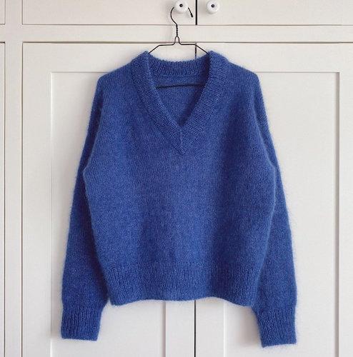 PetiteKnit - Stockholm V neck Sweater — Loop Knitting