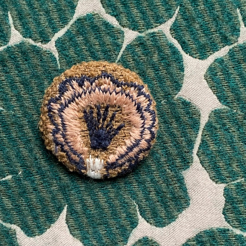 Minä Perhonen Circle Brooch (Small)