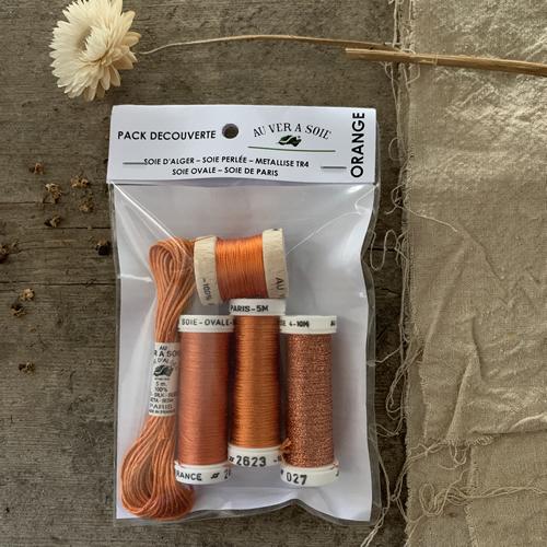 Au Ver A Soie Silk Thread Packs