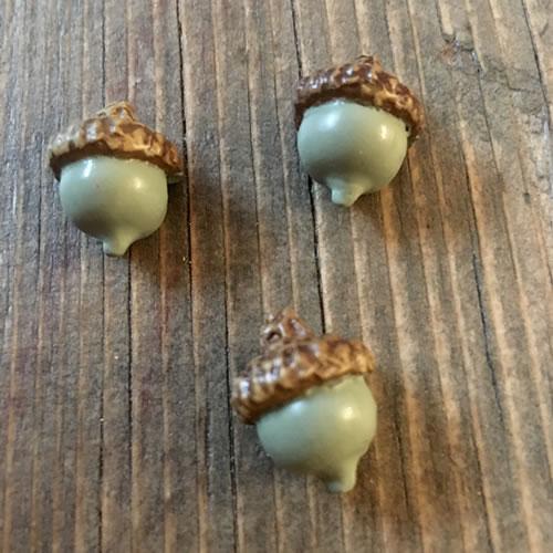 Baby Acorn Buttons