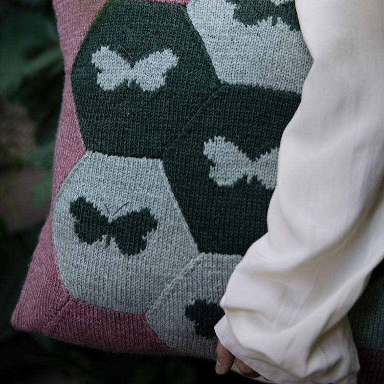 The Knitted Fabric: Colourwork Projects for You and Your Home - Dee Hardwicke