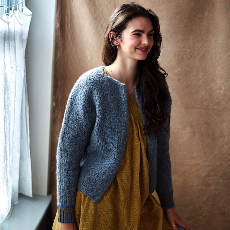 knitting THAT cloud cardigan for $10 ☁️💅