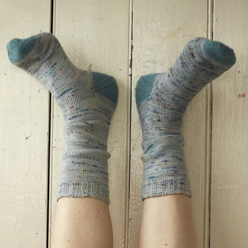 Easy Heel Colorblock Socks Pattern Download