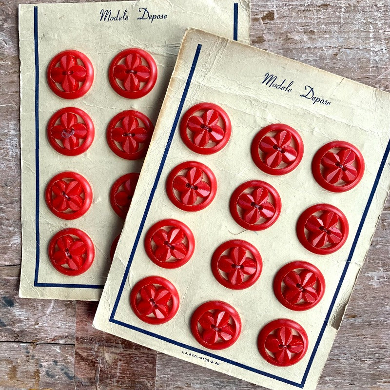 Vintage Red Deco Flower Buttons
