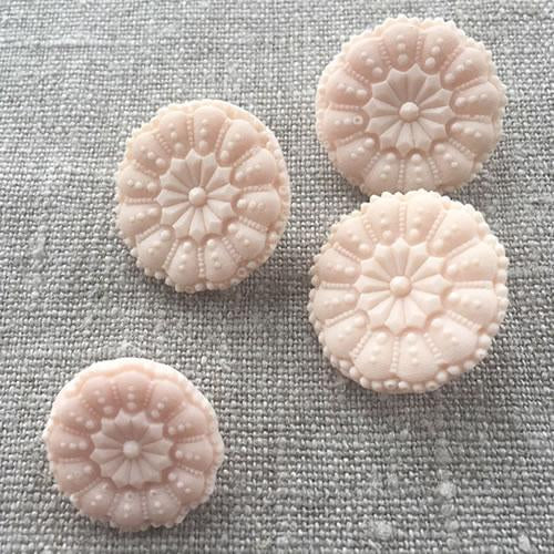 Vintage Bakelite Flower Buttons (Medium)