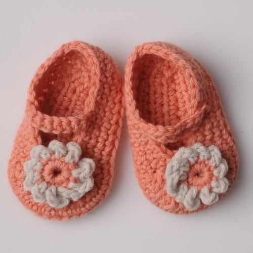 Mrs Moon Baby Booties — Loop Knitting - Main Image