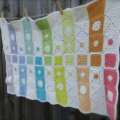 Comfort in knitting &crochet with beautiful blankets – LoopKnitlounge